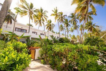 Surfescape Beachfront Apartments