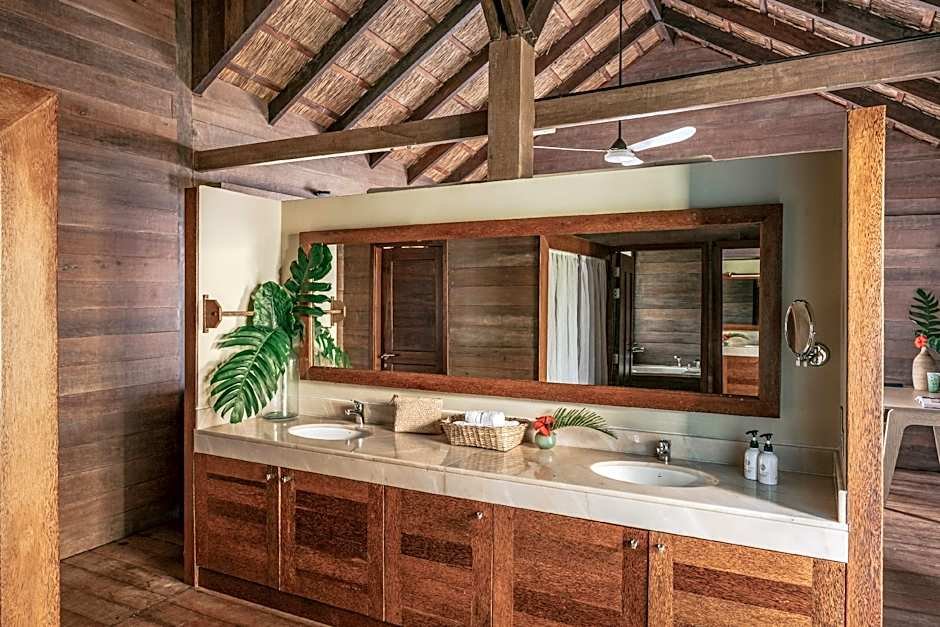 Bungalow with ocean view