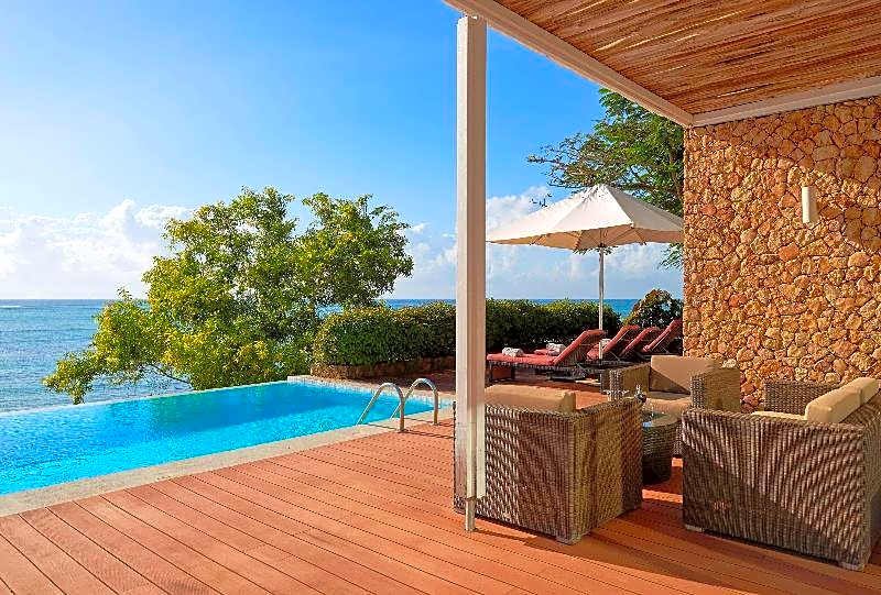 The Level 1 Bedroom Garden Villa